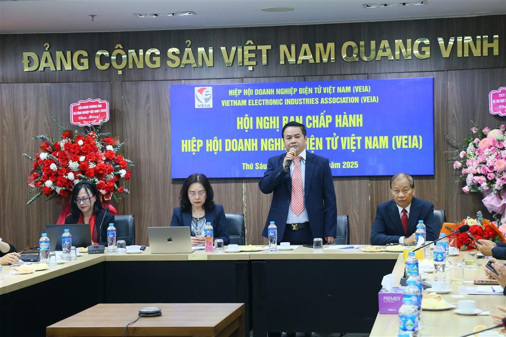 Tiến sĩ Nguyễn Văn Đông phát biểu khi nhận nhiệm vụ Chủ tịch VEIA